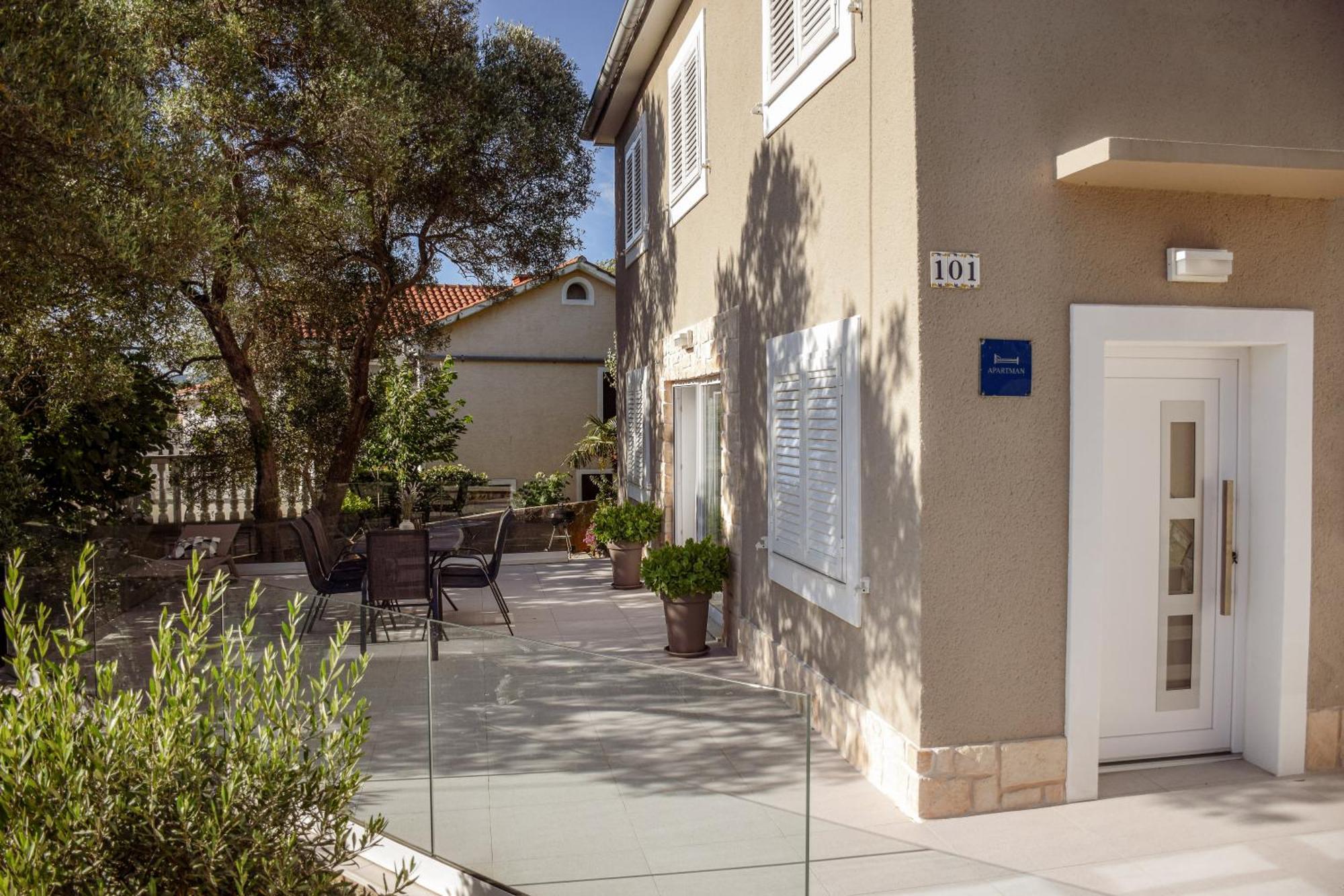 Apartments Petra ริซิกา ภายนอก รูปภาพ